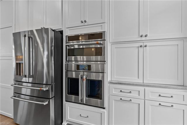 47 Bay Front PL, Hampton, VA 23664