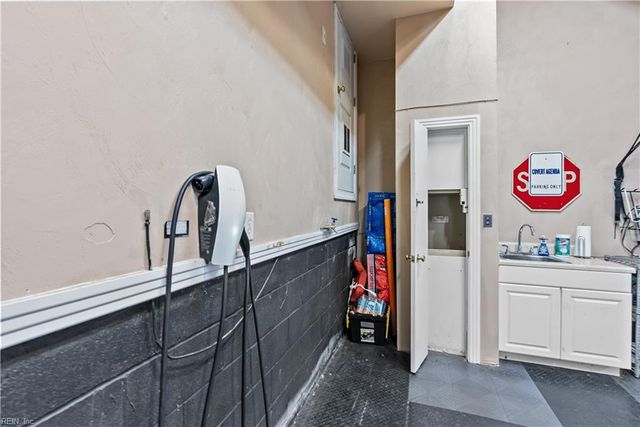 47 Bay Front PL, Hampton, VA 23664