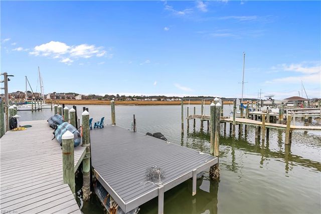 47 Bay Front PL, Hampton, VA 23664
