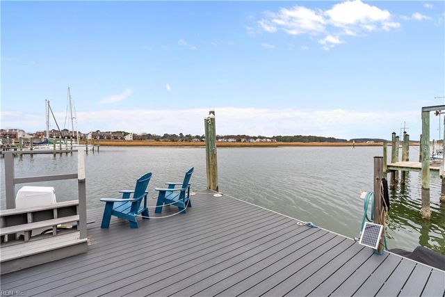 47 Bay Front PL, Hampton, VA 23664