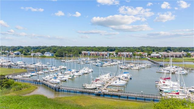 47 Bay Front PL, Hampton, VA 23664