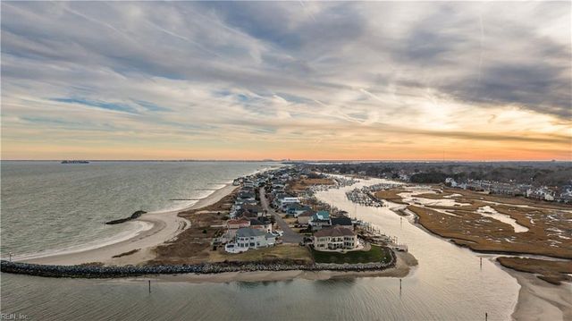 47 Bay Front PL, Hampton, VA 23664