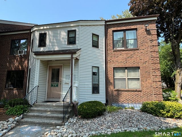 37 Wellington Drive 37, Farmington, CT 06032