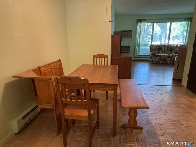 37 Wellington Drive 37, Farmington, CT 06032