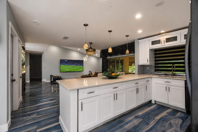 5557 N Cameo Drive N, Boca Raton, FL 33433
