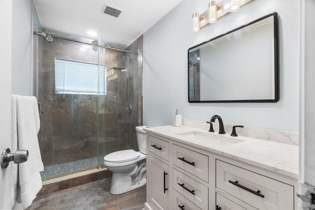 5557 N Cameo Drive N, Boca Raton, FL 33433