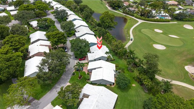 5557 N Cameo Drive N, Boca Raton, FL 33433