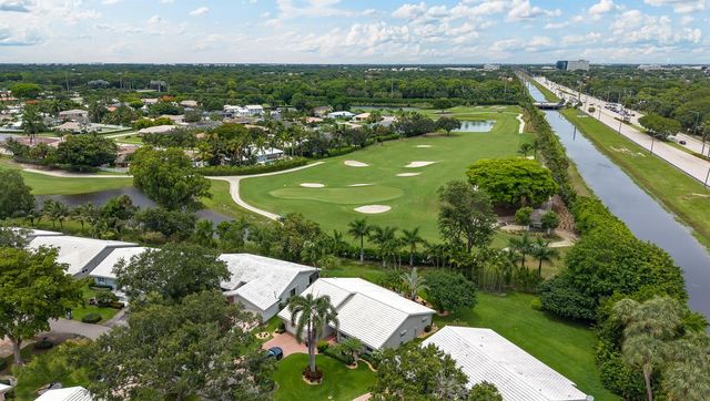 5557 N Cameo Drive N, Boca Raton, FL 33433