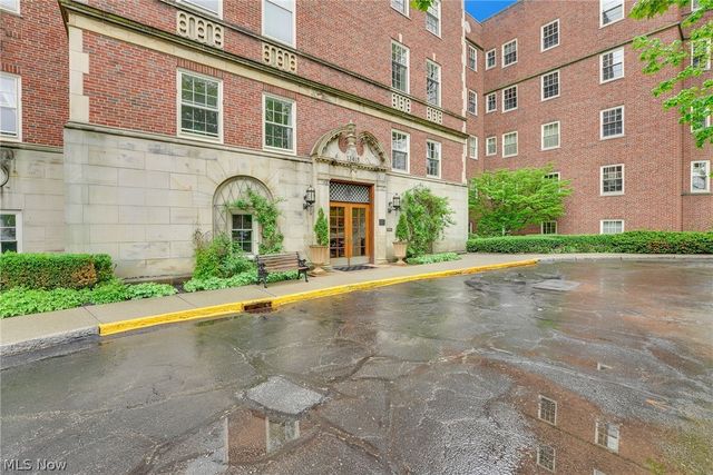 13415 Shaker Boulevard 11H4, Cleveland, OH 44120