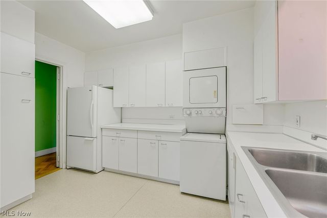 13415 Shaker Boulevard 11H4, Cleveland, OH 44120