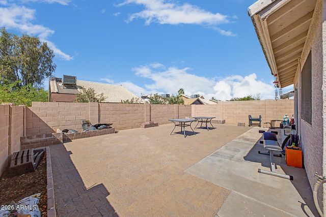 1702 E FREMONT Road, Phoenix, AZ 85042