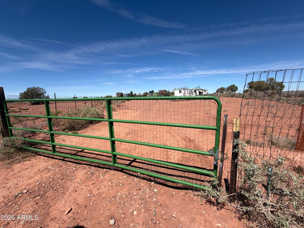Image 21 of property listing at 2576 NE DUCK LAKE Road B, Heber, AZ 85928