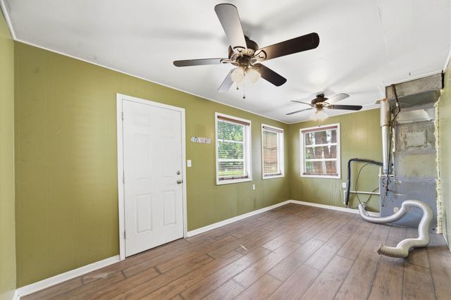 742 N Flora, Wichita, KS 67212