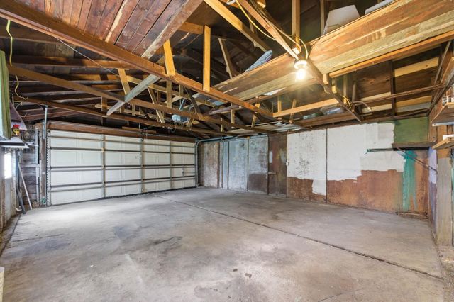 742 N Flora, Wichita, KS 67212