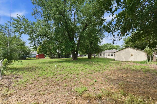 742 N Flora, Wichita, KS 67212