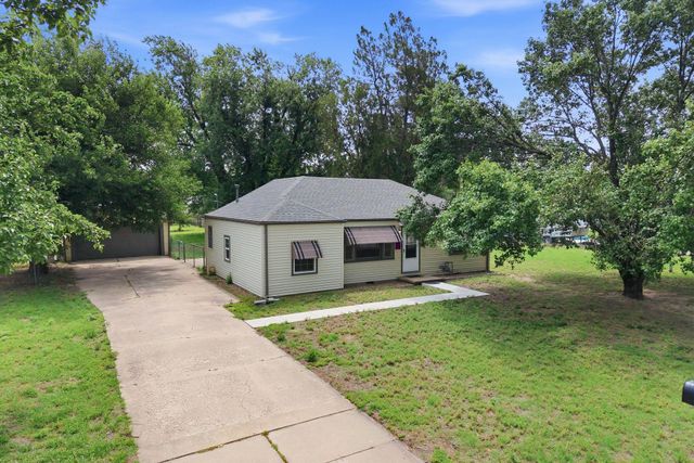 742 N Flora, Wichita, KS 67212