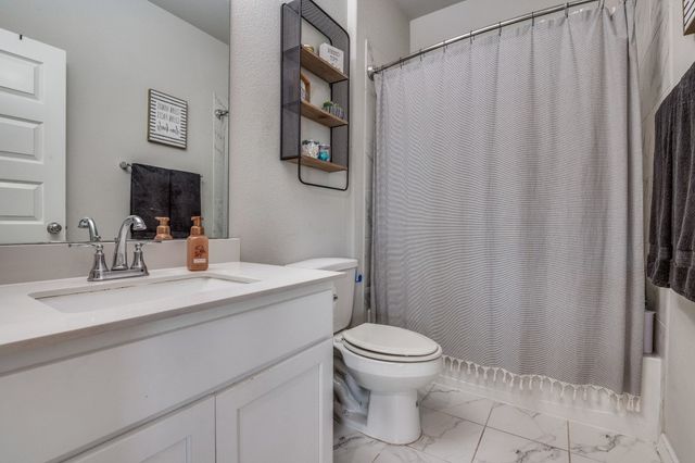 153 Arrow Wood Road, Waxahachie, TX 75165