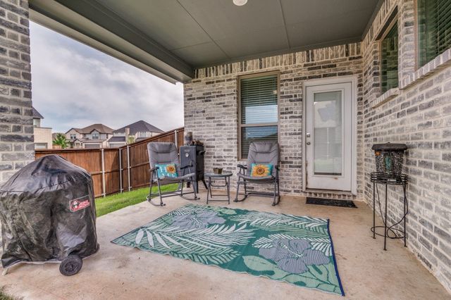 153 Arrow Wood Road, Waxahachie, TX 75165
