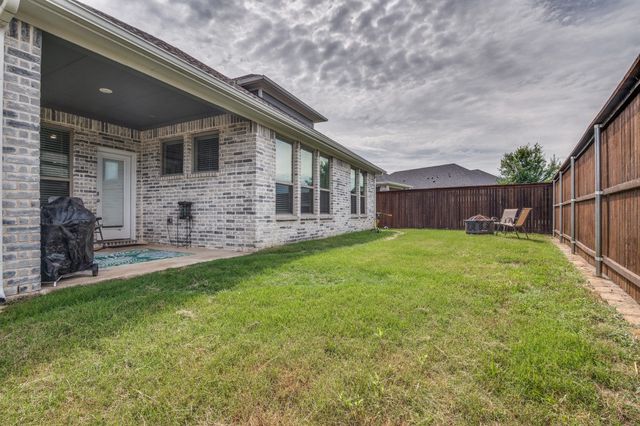 153 Arrow Wood Road, Waxahachie, TX 75165