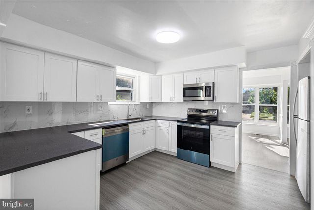 133 ABBEY RD, Voorhees, NJ 08043