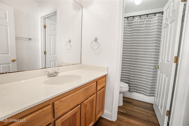 11118 Oakcrest Drive, D'iberville, MS 39540