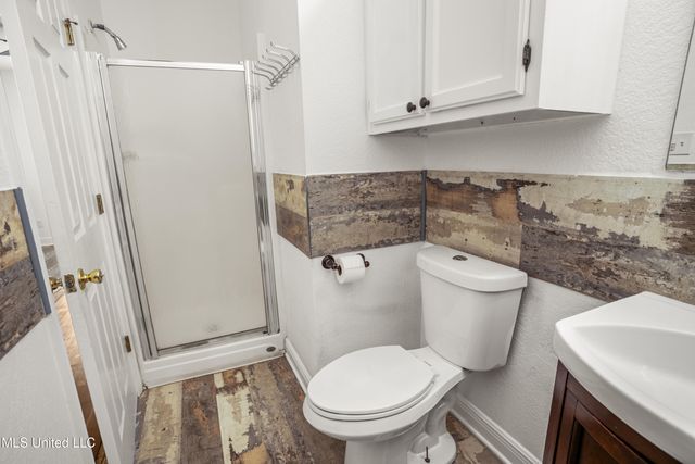 11118 Oakcrest Drive, D'iberville, MS 39540