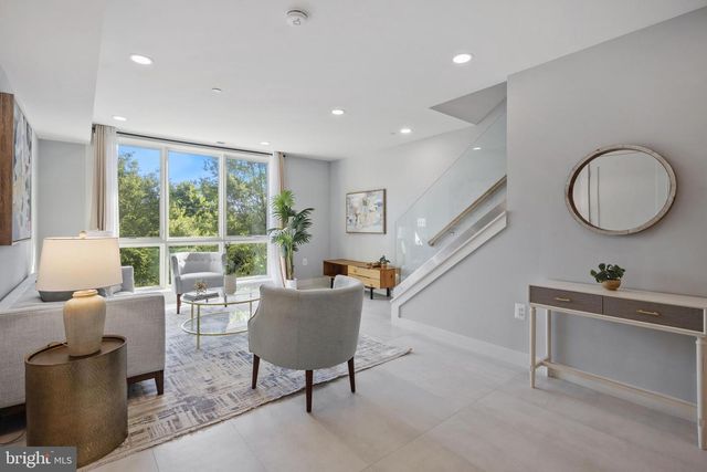 424 MISSOURI AVE NW #4, Washington, DC 20011