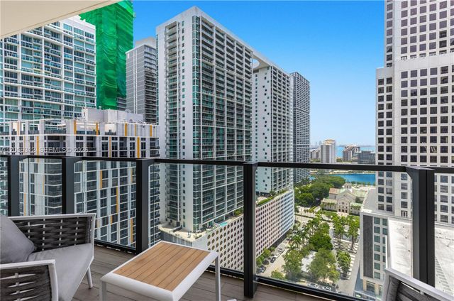68 SE 6th St 1907, Miami, FL 33131
