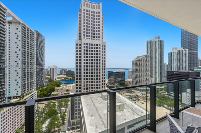 68 SE 6th St 1907, Miami, FL 33131