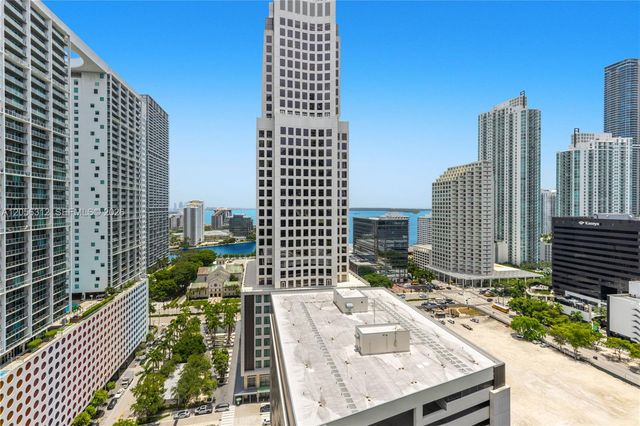 68 SE 6th St 1907, Miami, FL 33131