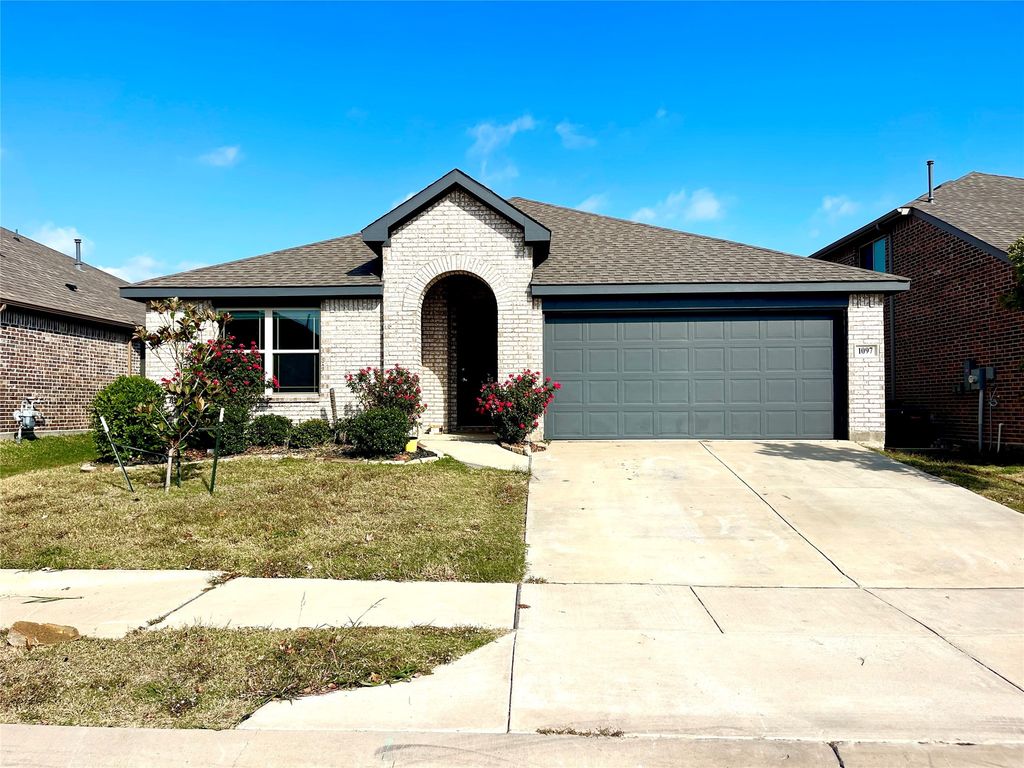 1097 Kingbird Lane, Alvarado, TX 76009