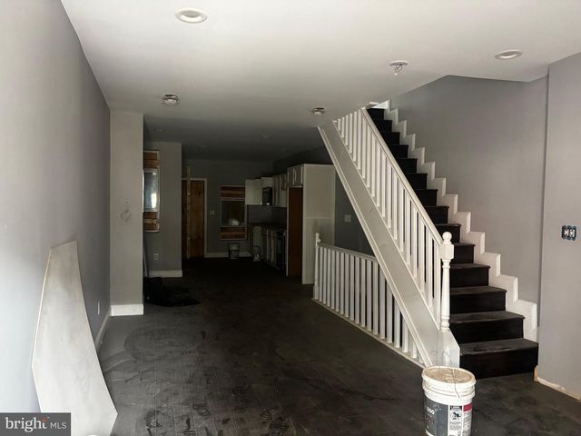 1829 N BOND ST, Baltimore, MD 21213