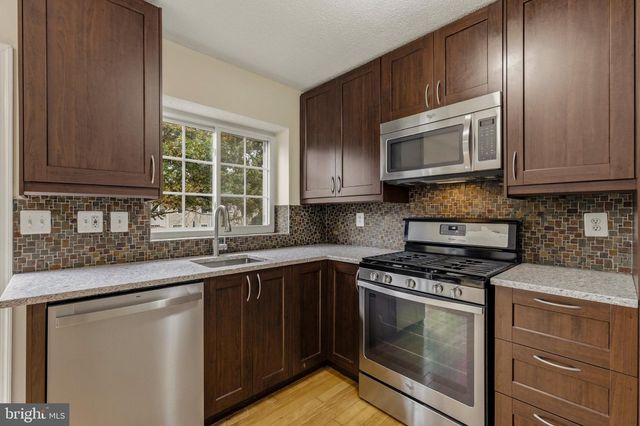 8071 TOPPER CT, Alexandria, VA 22315