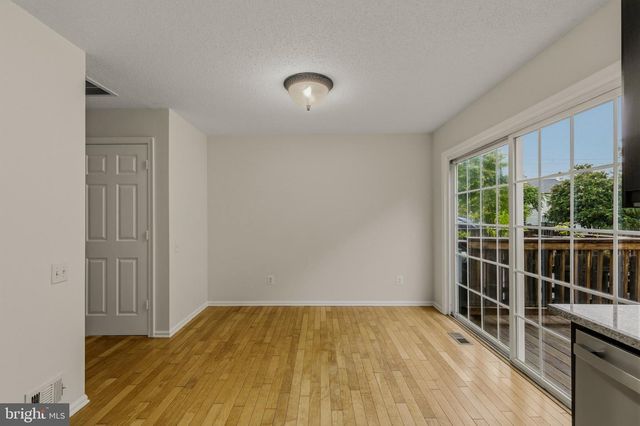 8071 TOPPER CT, Alexandria, VA 22315