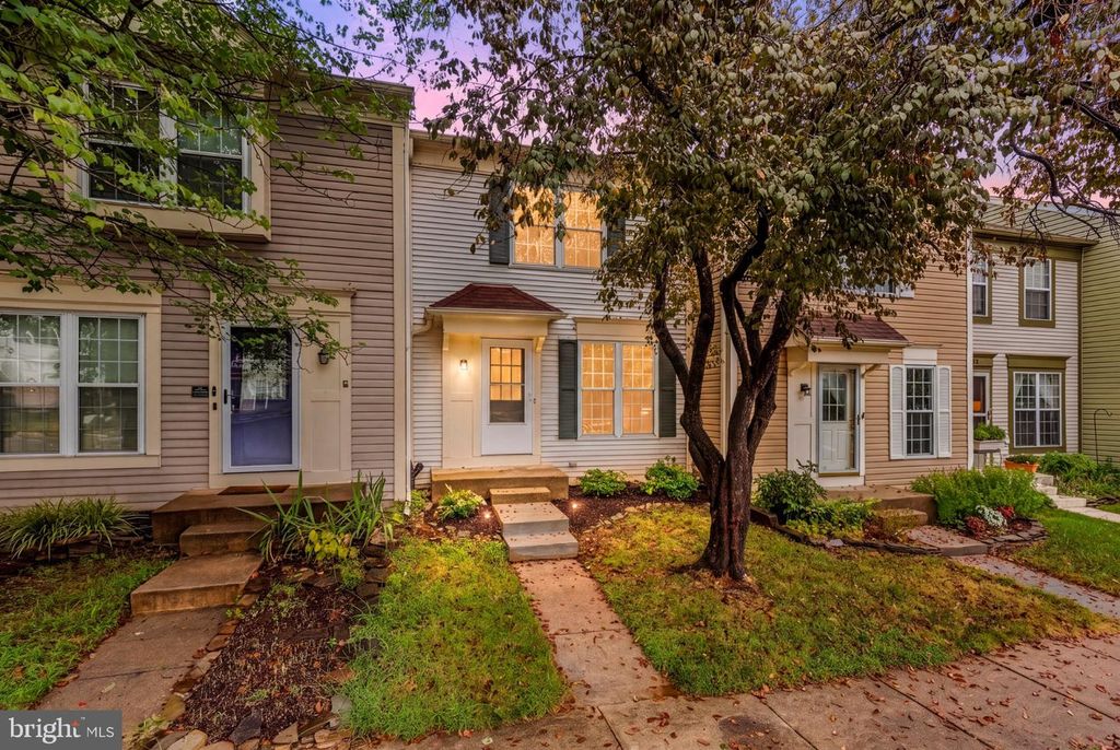 8071 TOPPER CT, Alexandria, VA 22315