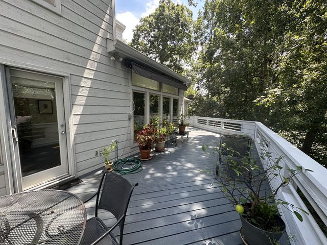 533 Harpeth Trace Dr, Nashville, TN 37221