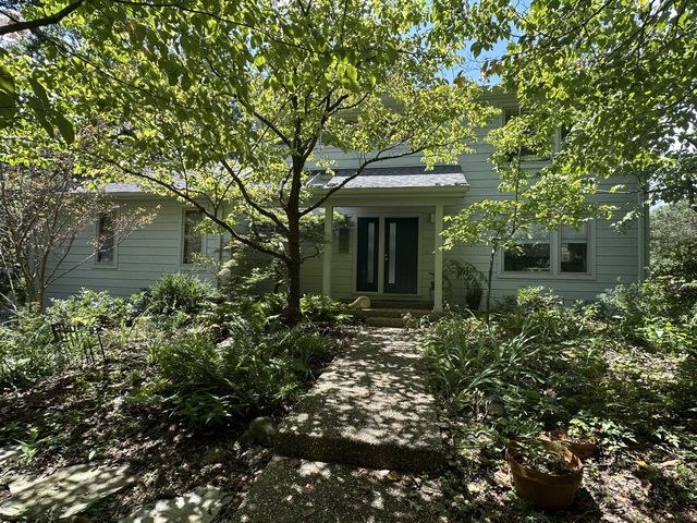 533 Harpeth Trace Dr, Nashville, TN 37221