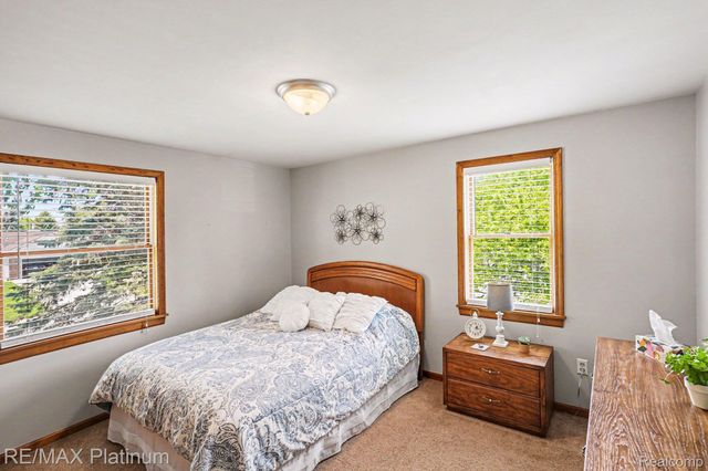 61959 Topsfield Lane, Lyon Charter Township, MI 48178