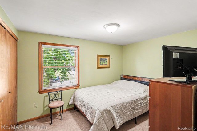 61959 Topsfield Lane, Lyon Charter Township, MI 48178