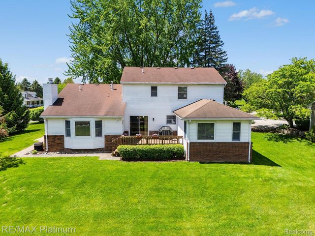 61959 Topsfield Lane, Lyon Charter Township, MI 48178