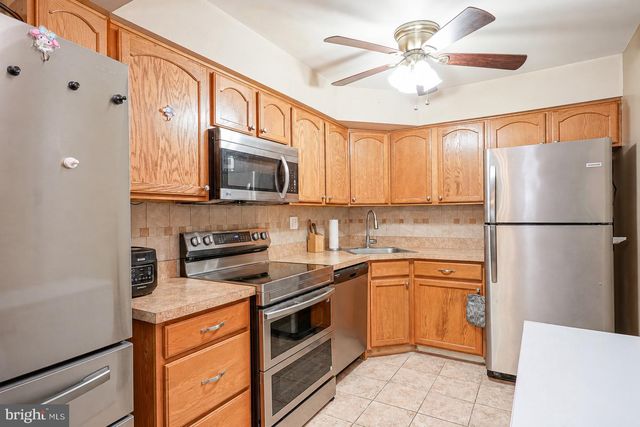 1104 ELENA CT, Sicklerville, NJ 08081