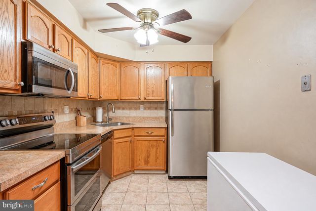 1104 ELENA CT, Sicklerville, NJ 08081