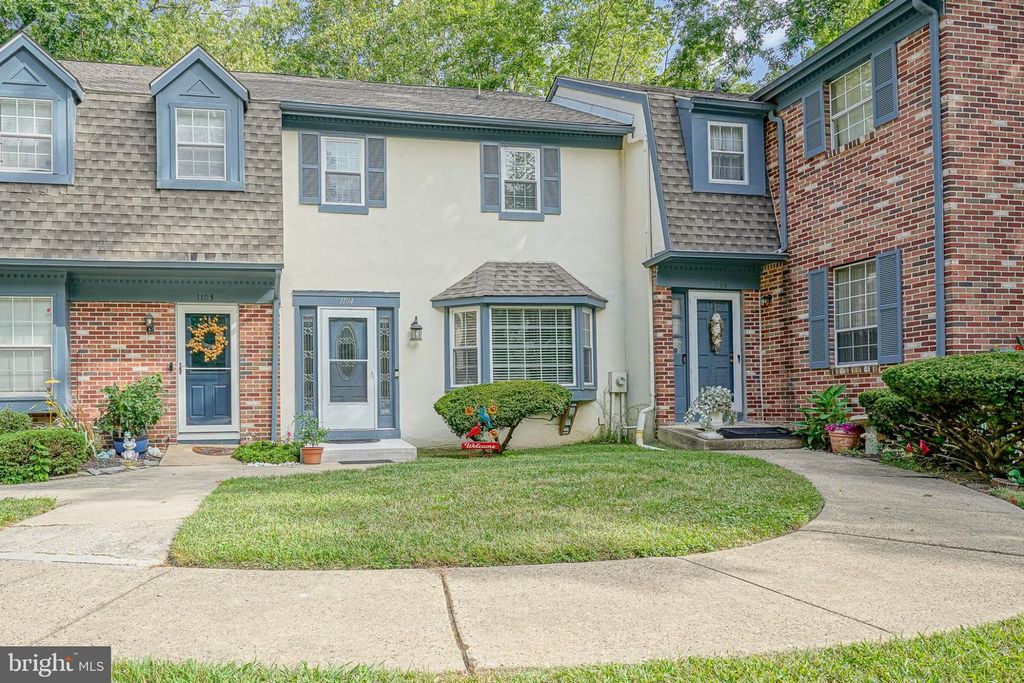 1104 ELENA CT, Sicklerville, NJ 08081