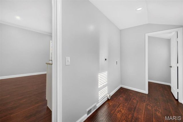 7146 Mardel Avenue, St Louis, MO 63109