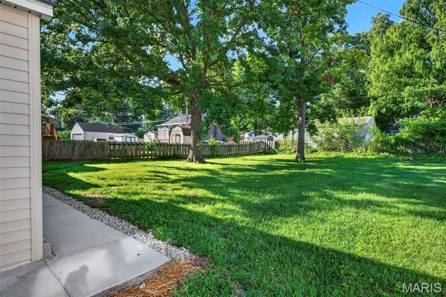 7146 Mardel Avenue, St Louis, MO 63109