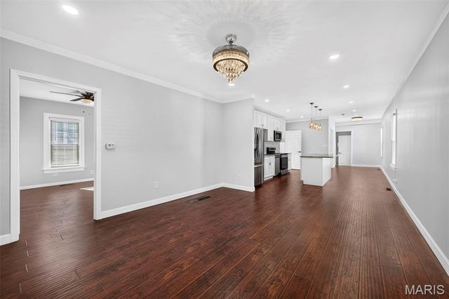 7146 Mardel Avenue, St Louis, MO 63109