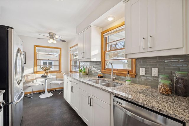 4213 Woodstock Avenue, Golden Valley, MN 55422