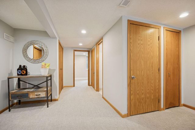 4213 Woodstock Avenue, Golden Valley, MN 55422