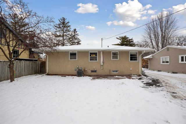 4213 Woodstock Avenue, Golden Valley, MN 55422