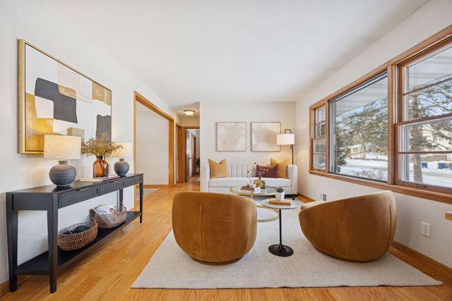 4213 Woodstock Avenue, Golden Valley, MN 55422